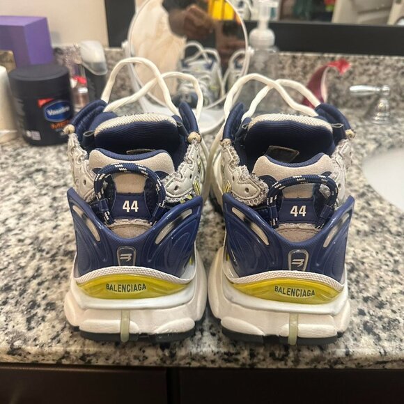 Balenciaga Men's Trainers - Picture 2 of 3